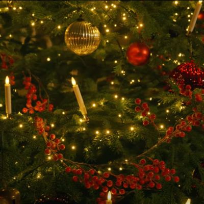 Le Grand Hôtel des Rêves présente : La véritable histoire du Père Noël 2025
